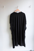 Load image into Gallery viewer, henrik Vibskov -Knuckle Long Tee - Black - flat front
