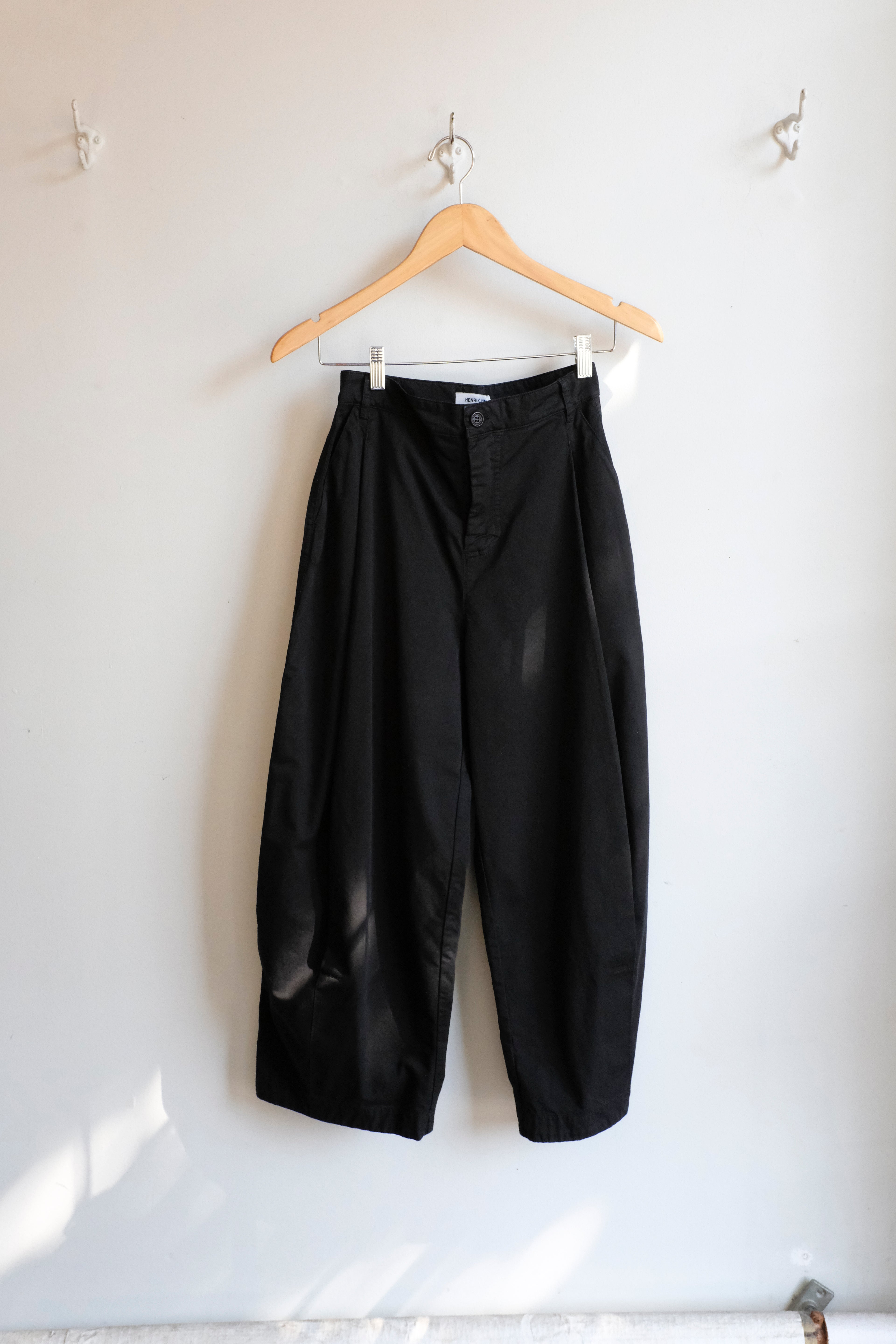 Open Dart Pants - Black