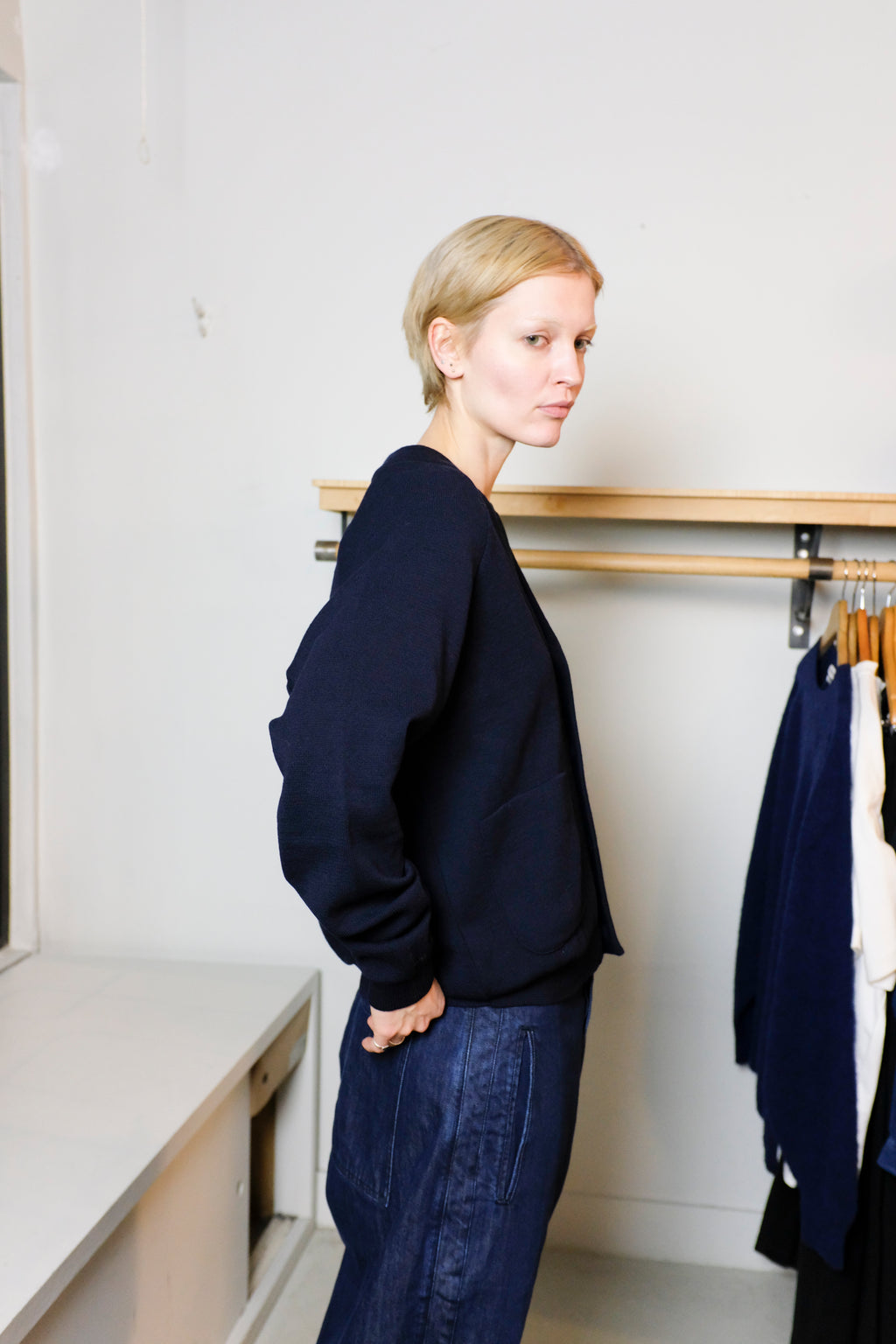 Homecore - Costes Merino Cardigan - Navy - side