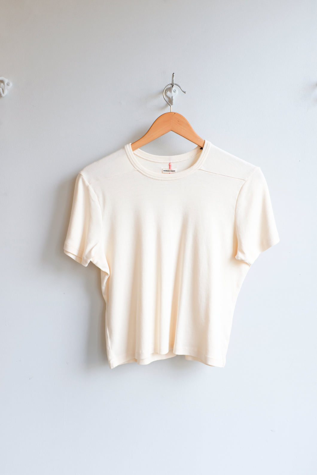 Homecore - Taylor T-Shirt - Ivory -flat front