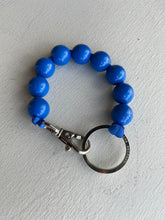 Load image into Gallery viewer, ina seifart - BIG Perlen Short Keyholder - royal blue beads and ribbon
