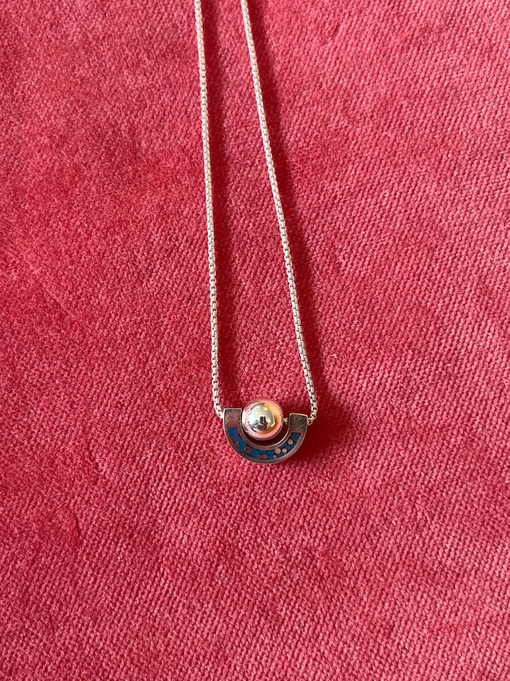 Dia Necklace