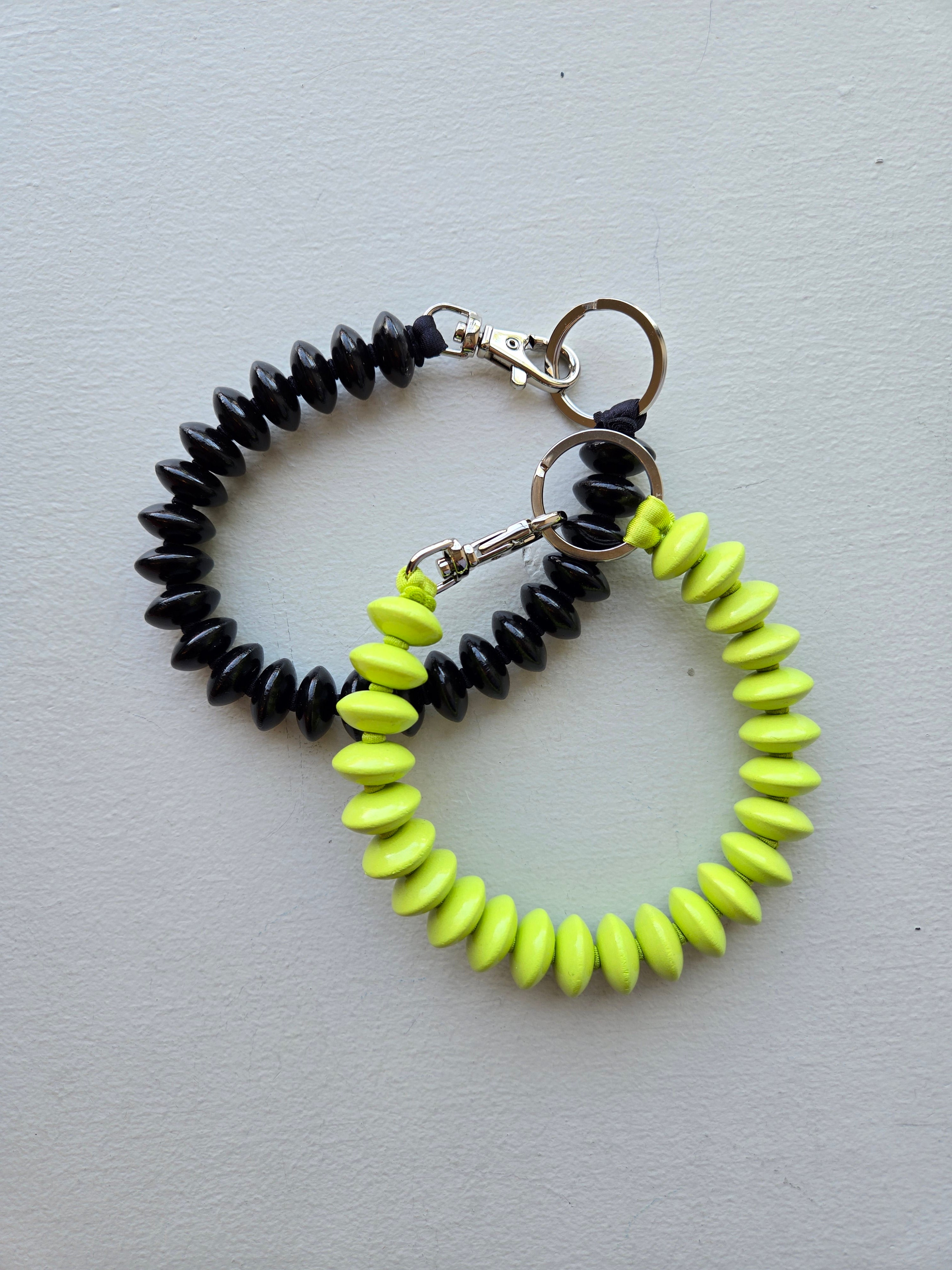 Ina Seifart - Linse Phone Necklace - Black, Lime