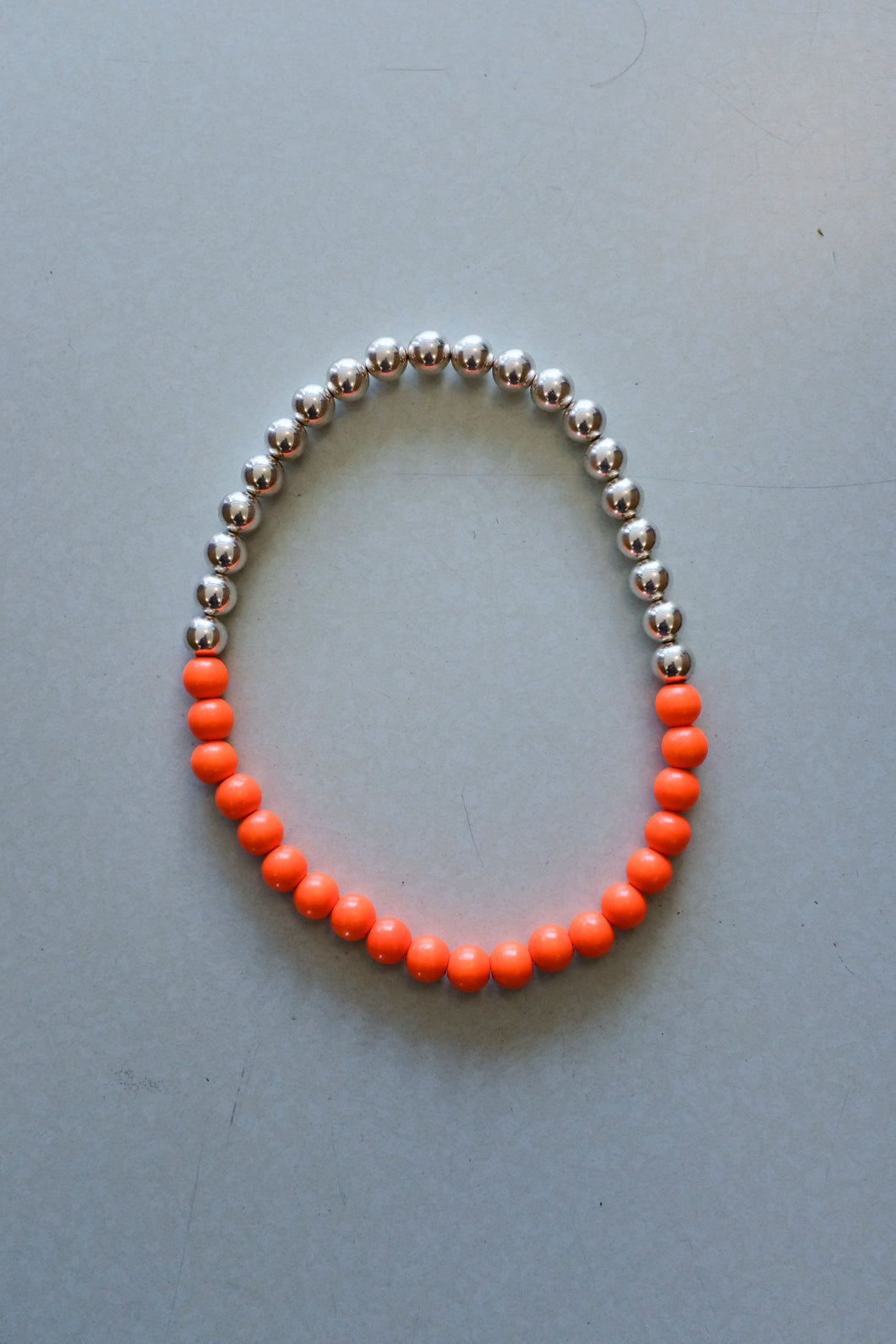 Ina Seifart - Perlen Necklace - Silver/Wood - neon orange