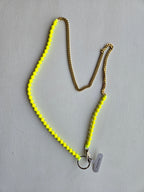 Ina Seifart - Perlenpanzer Phone Necklace - Neon Yellow/Brass