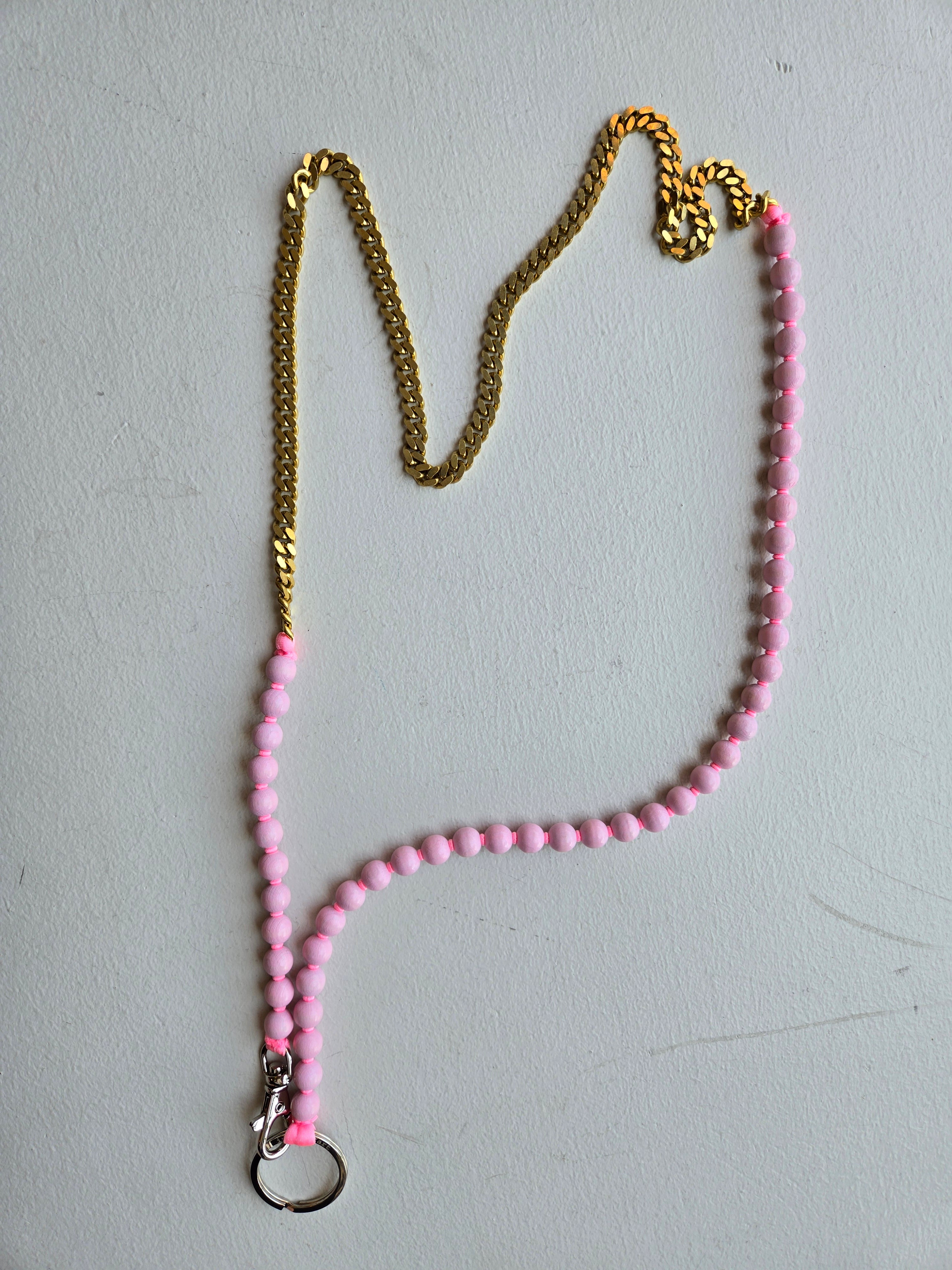 Ina Seifart - Perlenpanzer Phone Necklace - Pastel Rose/Brass