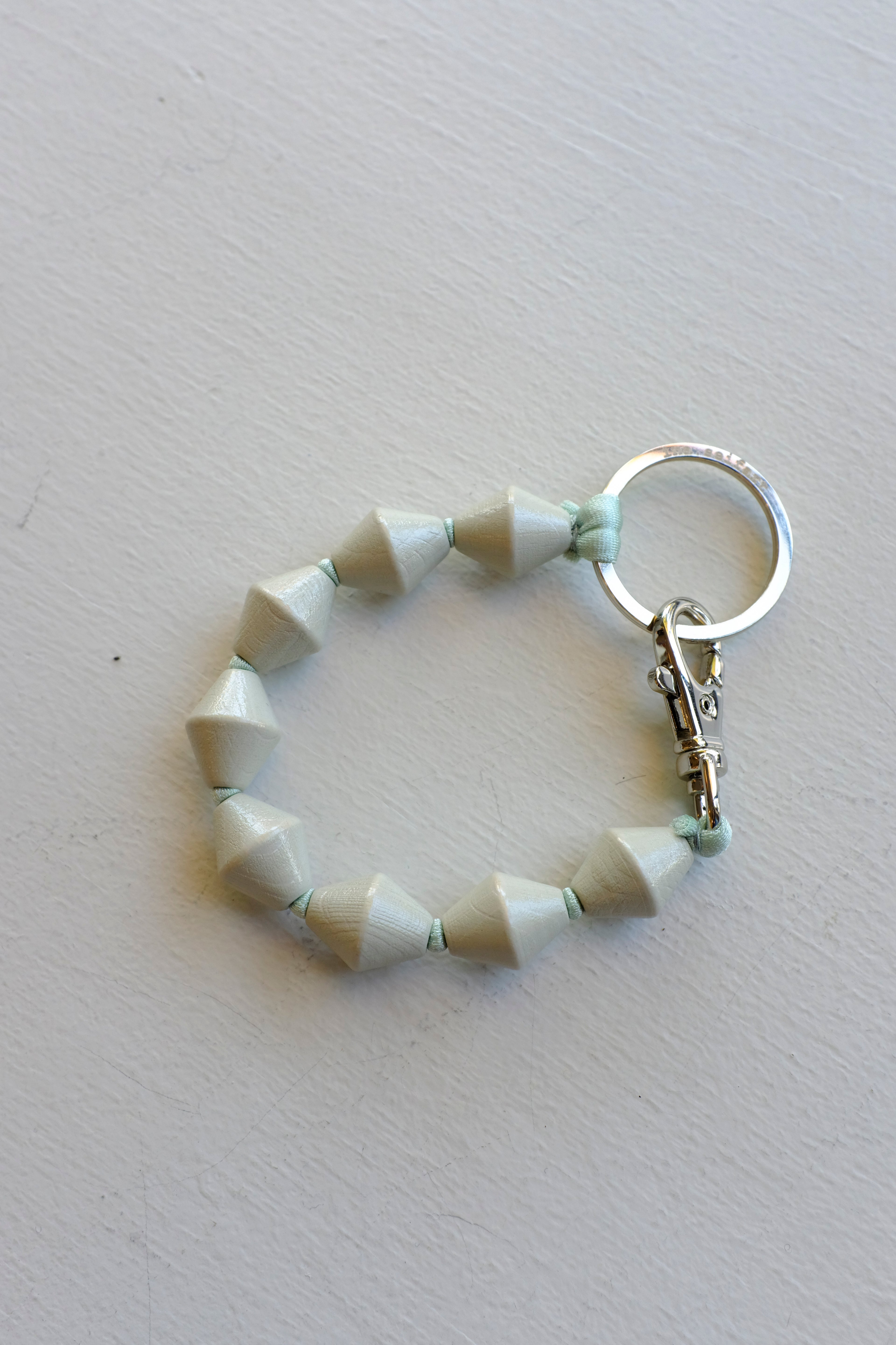 Ina Seifart - Zickzack Short Keychain - Light Grey