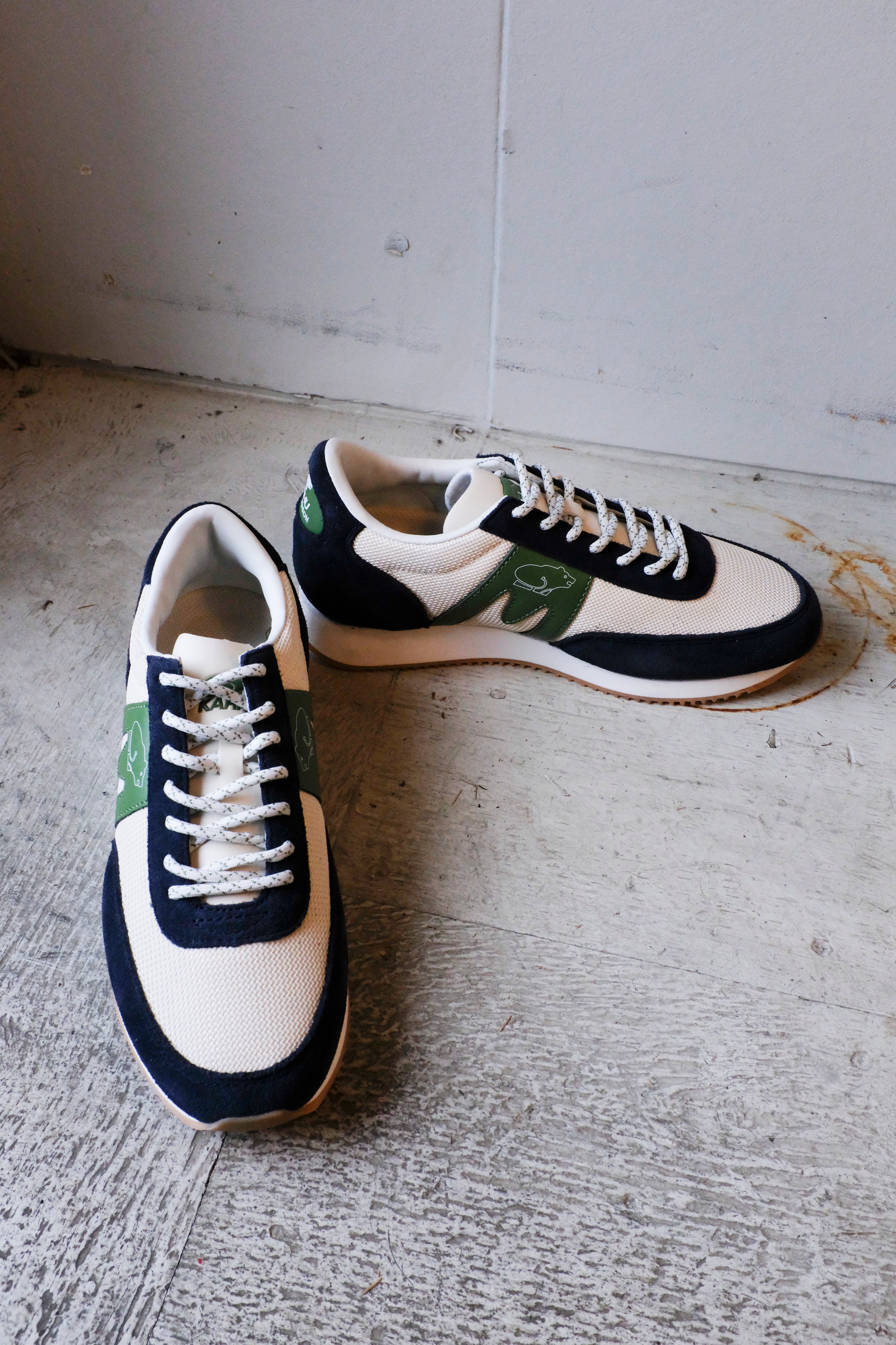 Karhu - Albatross 82 Sneaker - India Ink/Cactus - Front
