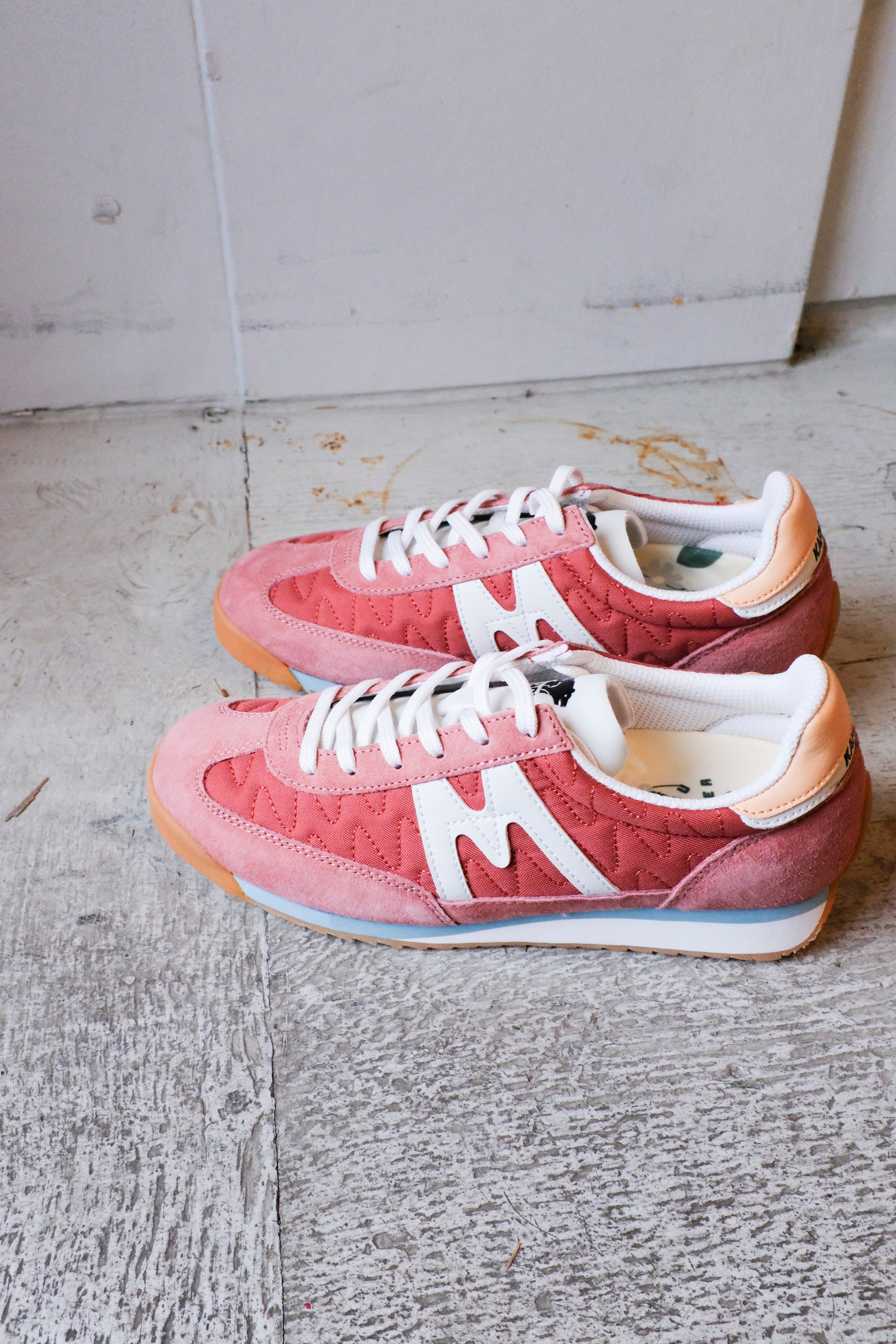 Karhu - Mestari Sneaker - Light Mahogany/Blanc De Blanc - Side