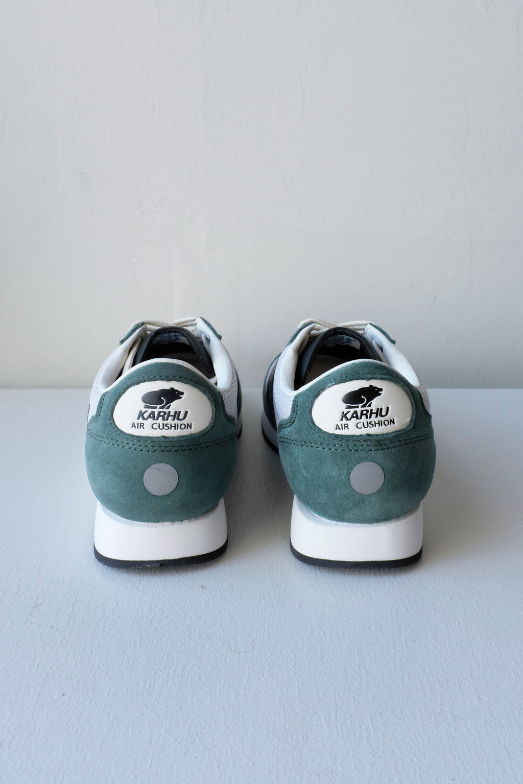 Karuhu - Albatross 82 Sneaker - Dark Forest/Caviar - back