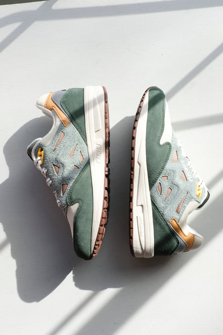 Karhu - Legacy 96 Sneaker - Laurel Wreath/Warm Taupe - flat side