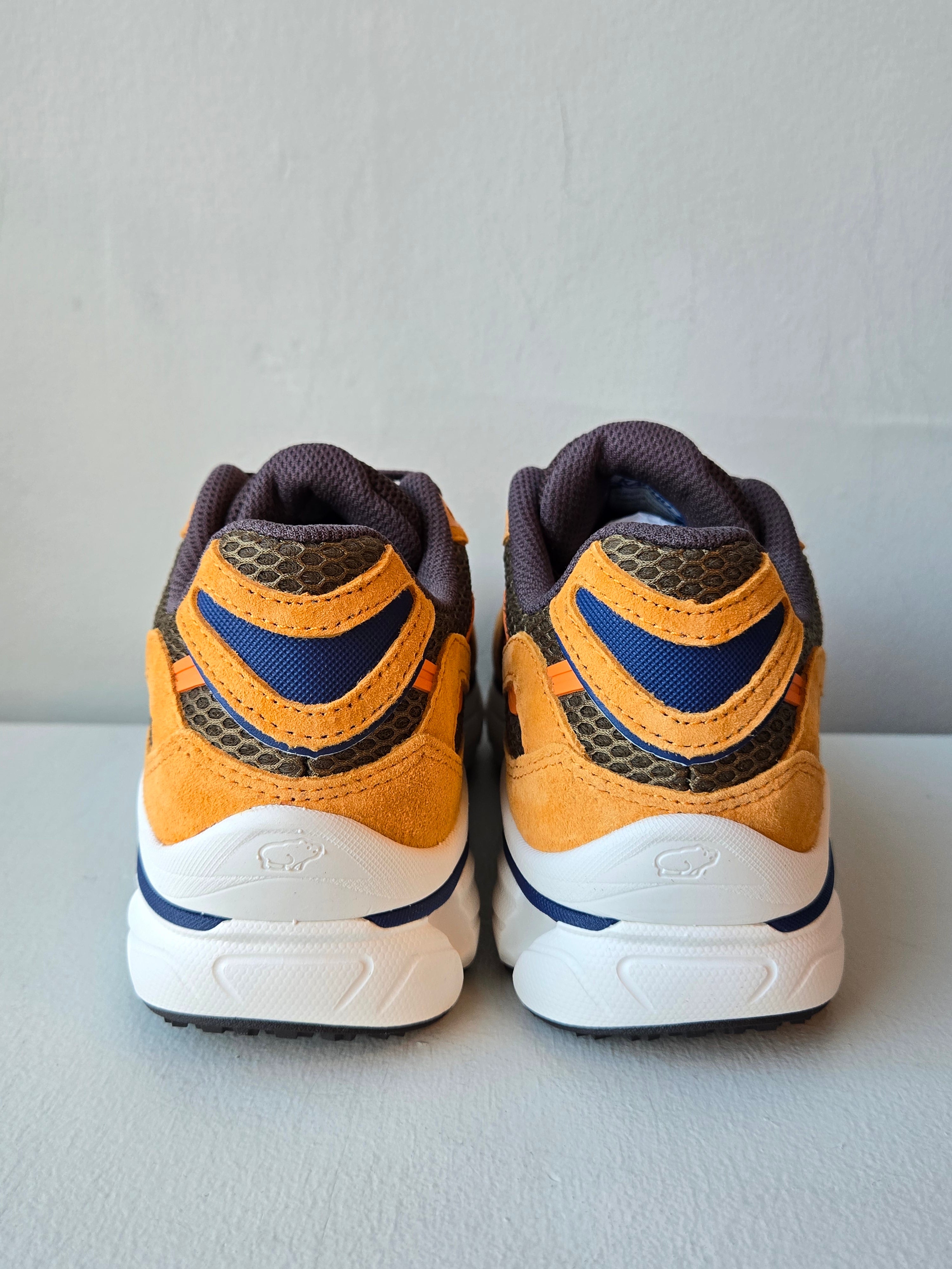 Karhu -Super Fulcrum - Nugget/Navy Peony