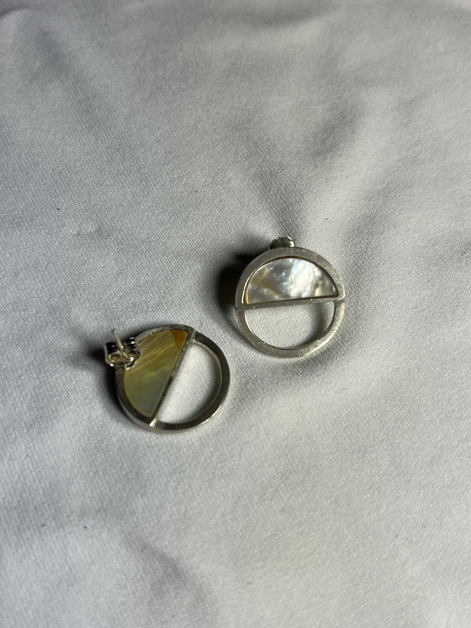 Lacar City Earrings - Mother of Pearl