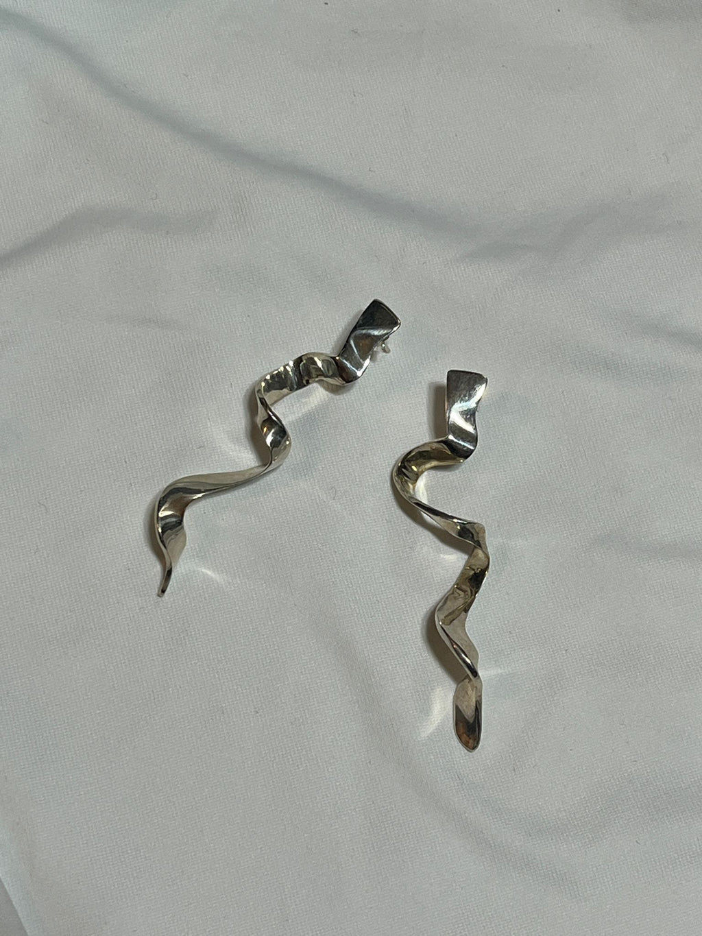 Lacar - Ribbon Earrings