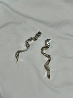 Lacar - Ribbon Earrings