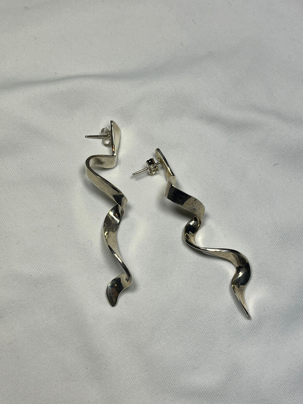 Lacar - Ribbon Earrings