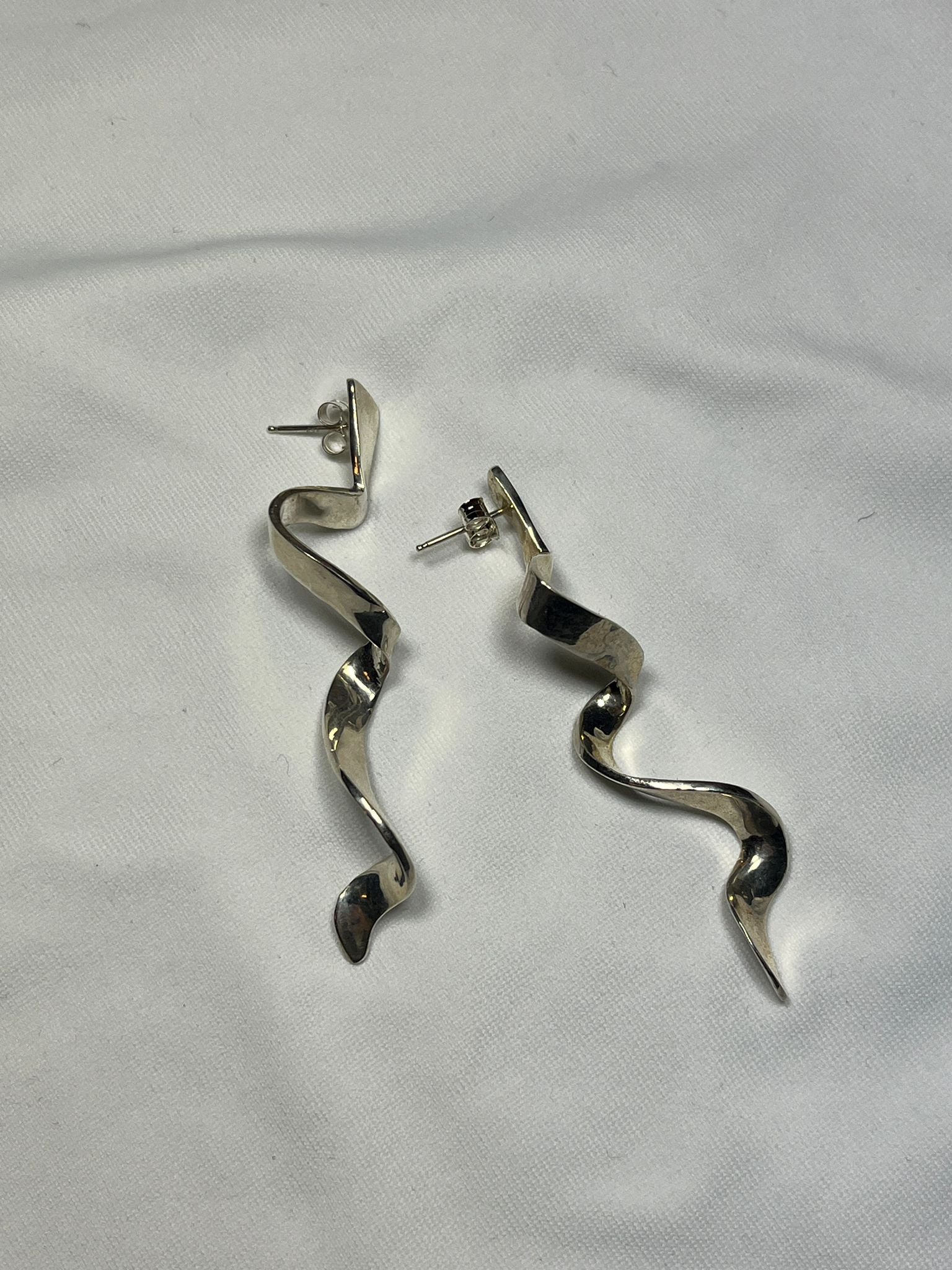 Lacar - Ribbon Earrings