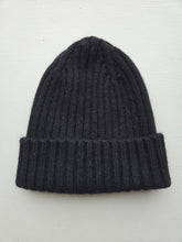 Load image into Gallery viewer, Le Bonnet - Le Grand Beanie (Lambswool) - Onyx
