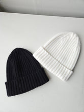 Load image into Gallery viewer, Le Bonnet - Le Grand Beanie (Lambswool) - Various Colours
