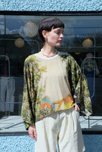 Load image into Gallery viewer, Anntian - Silk Sweatshirt Wide - Print F - front
