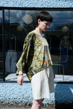 Load image into Gallery viewer, Anntian - Silk Sweatshirt Wide - Print F - side
