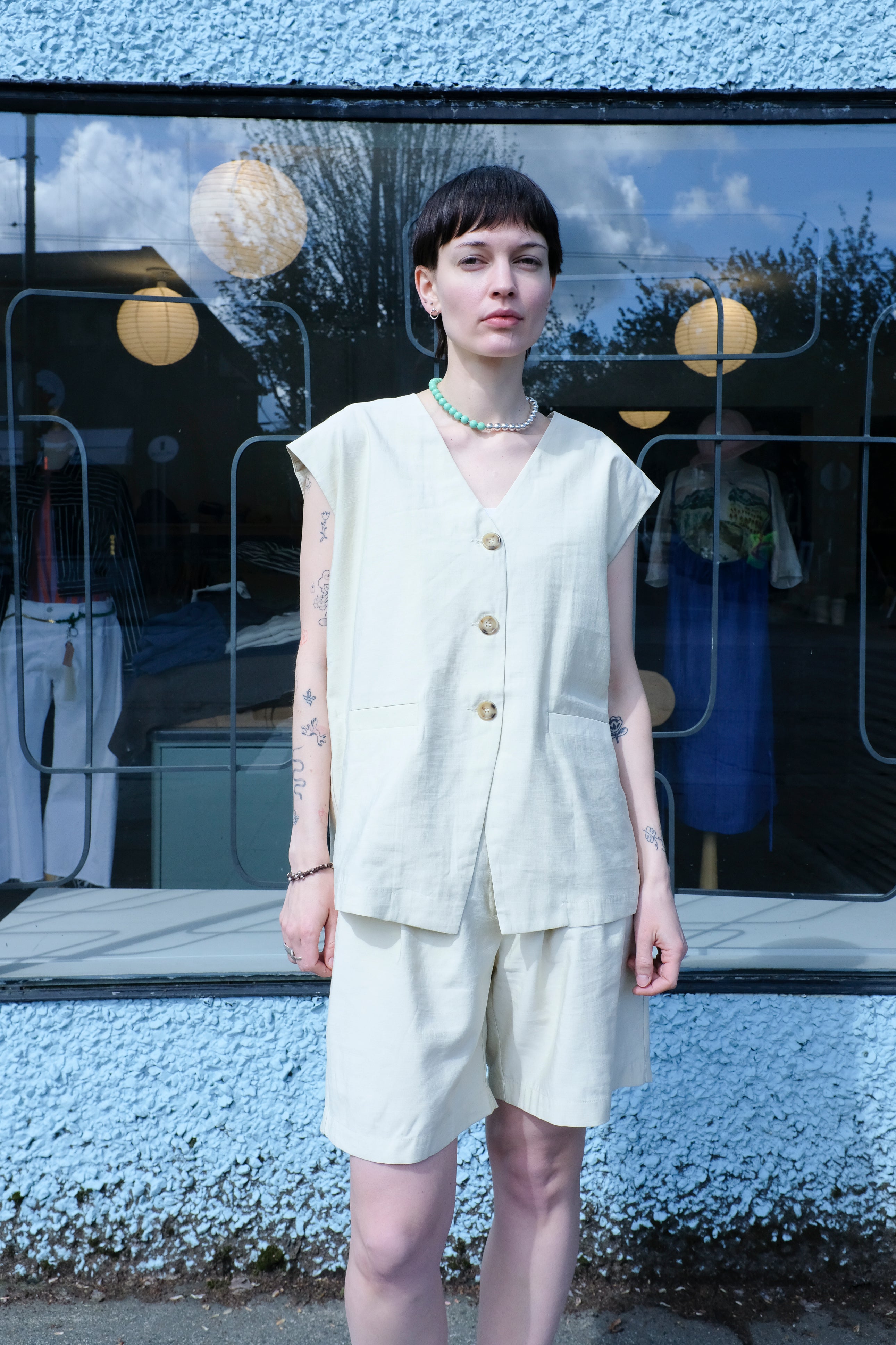 Ina Seifart - Perlen Necklace - Silver/Wood - worn pastel green