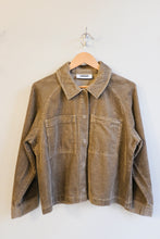 Load image into Gallery viewer, Minimum - Olena Overshirt - Pine Bark - flat front
