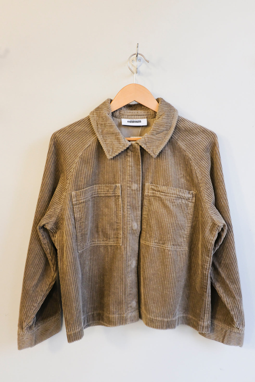 Minimum - Olena Overshirt - Pine Bark - flat front