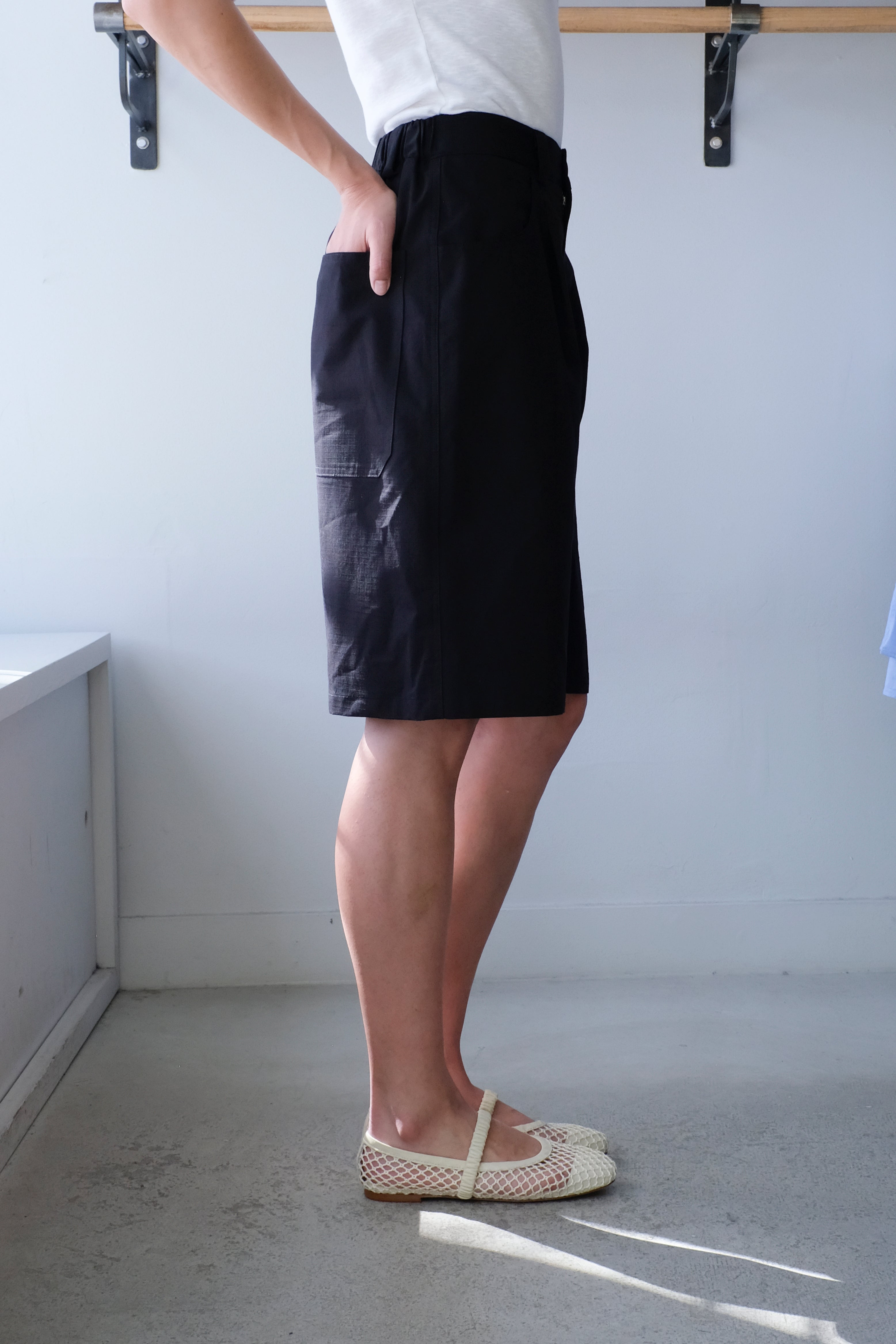 No 6 - Mick Short - Black -side