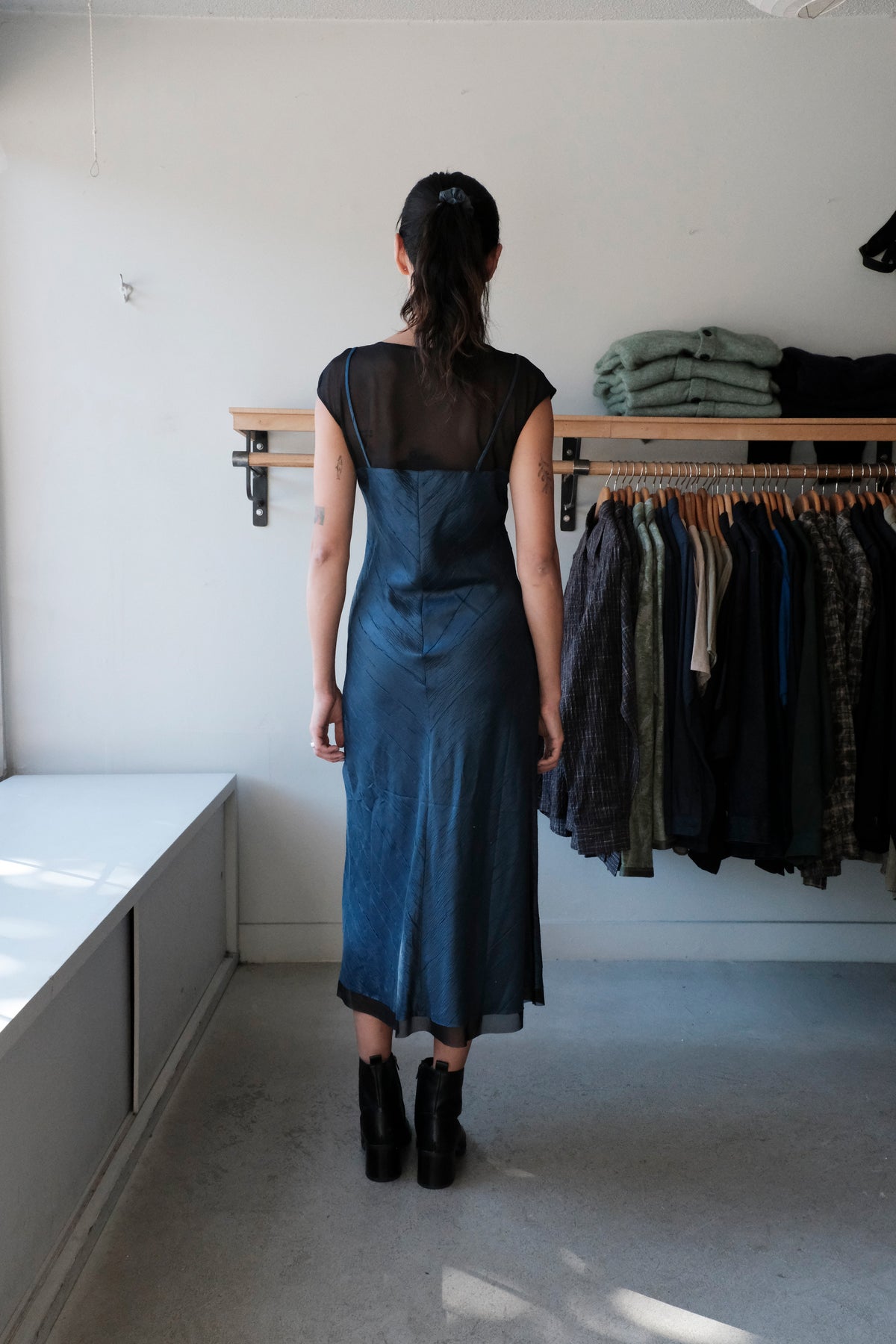 Yasmin Dress - Navy Crinkle