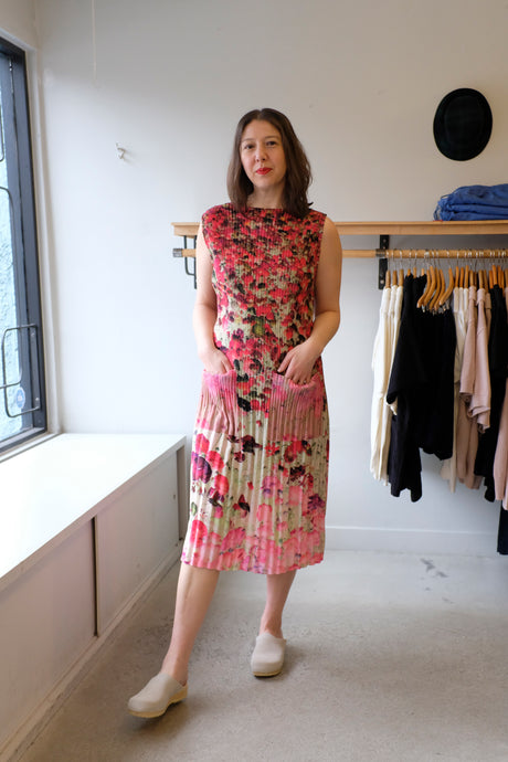 No 6 - Tierney Dress - Rose Floral - front