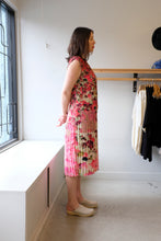 Load image into Gallery viewer, No 6 - Tierney Dress - Rose Floral - side
