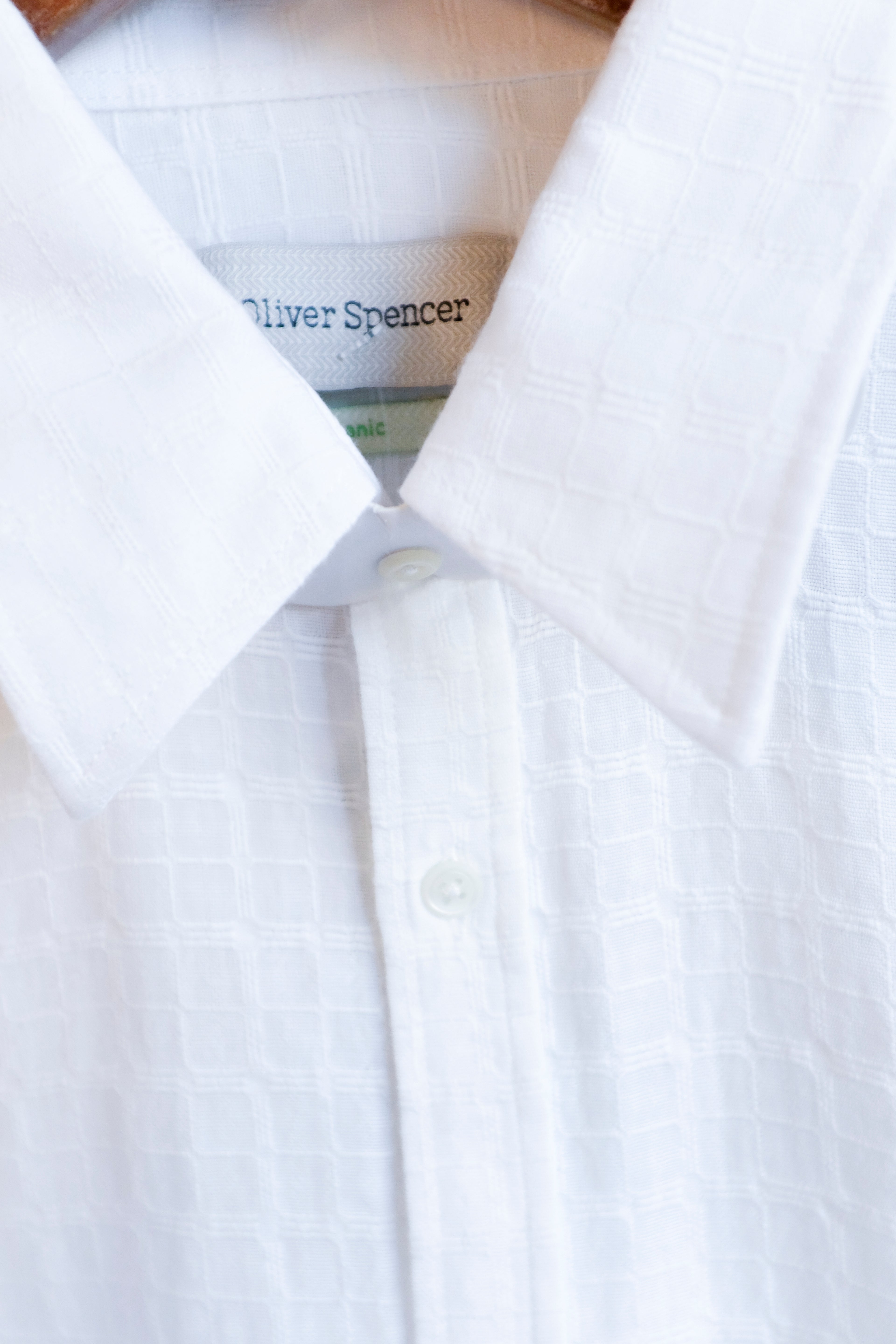 Oliver Spencer - Conduit Classic Shirt - White (Mayhew) - detail collar