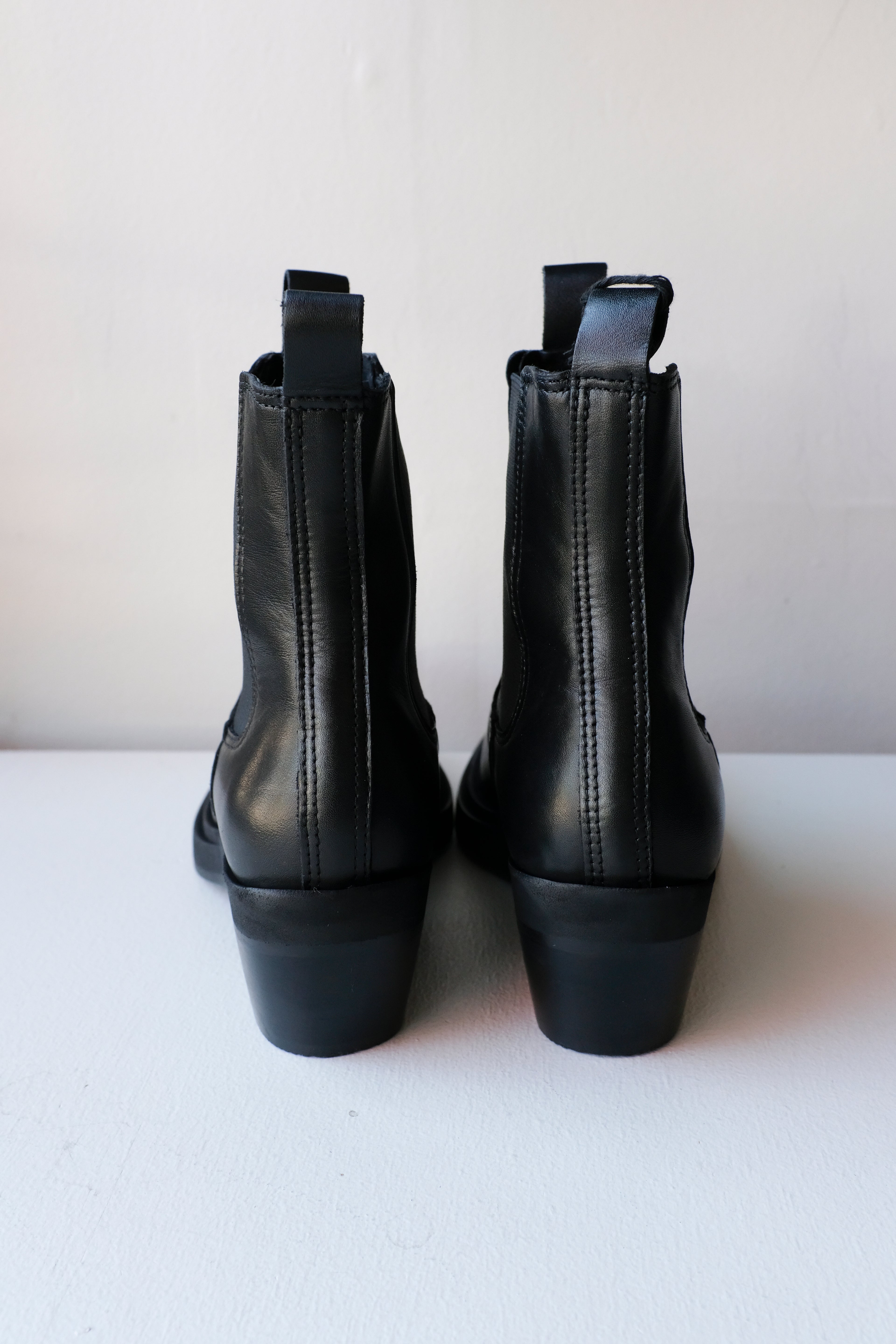 Pavement - Dusty Ankle Boots - Black - back