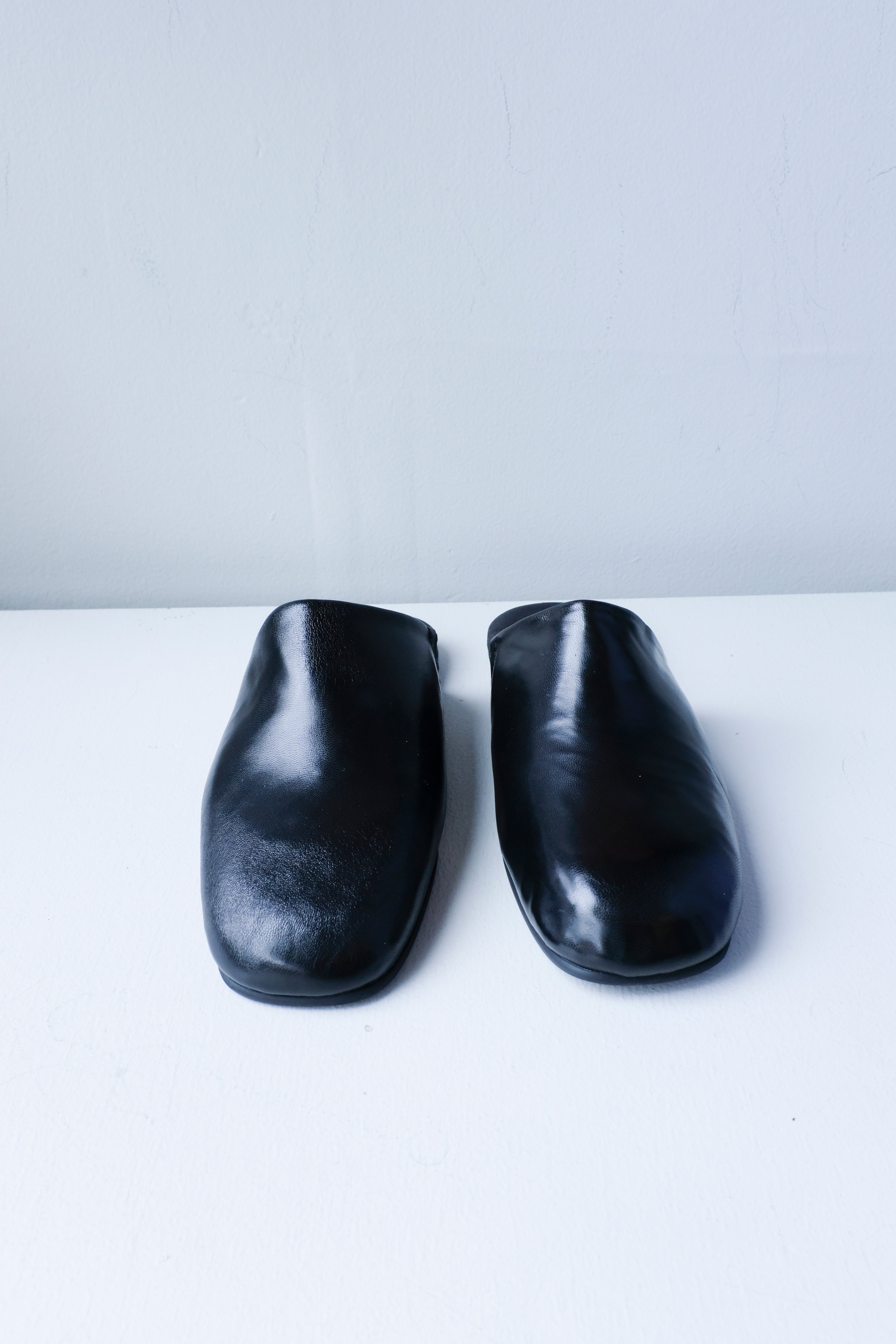 Pavement - Gunilla Mule - Black -front