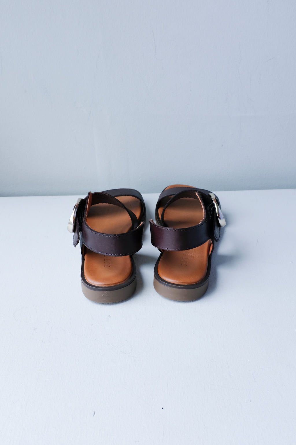 Pavement - Isolda Sandal - Brown -back