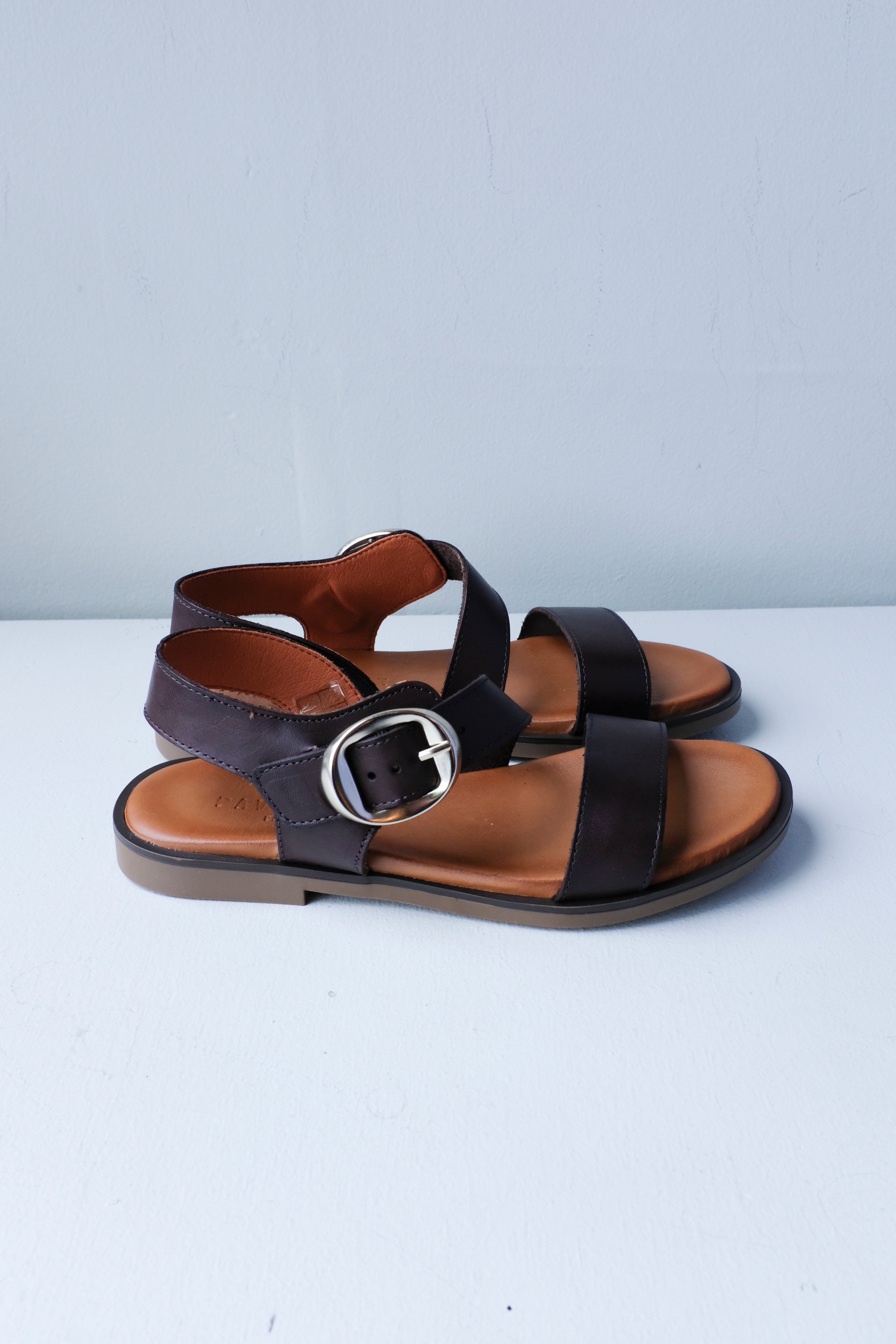 Pavement - Isolda Sandal - Brown -side