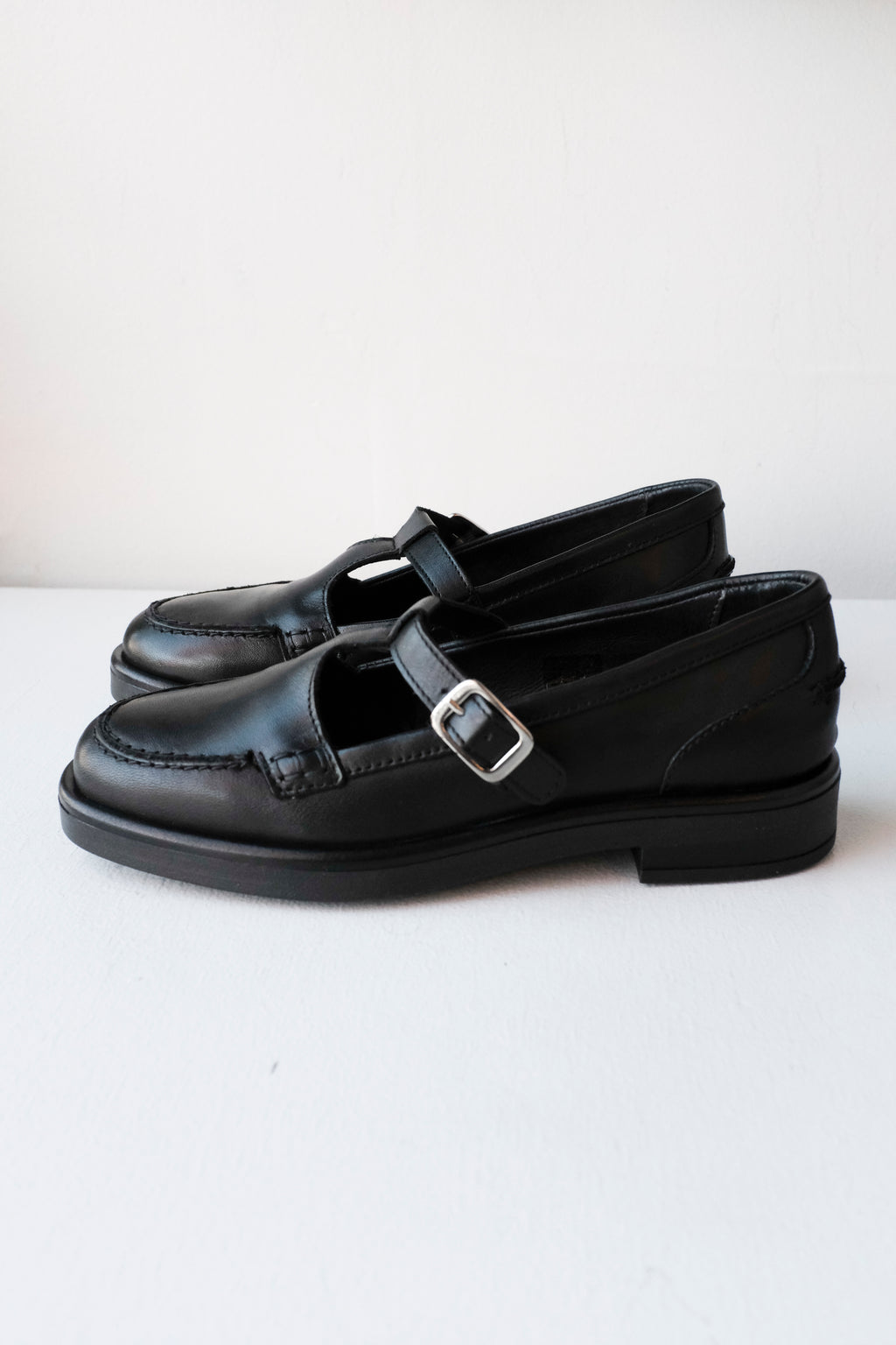 Jamila Loafers - Black