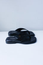 Pavement - Lina T-Bar Sandal - Black -side