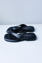 Pavement - Lina T-Bar Sandal - Black -side