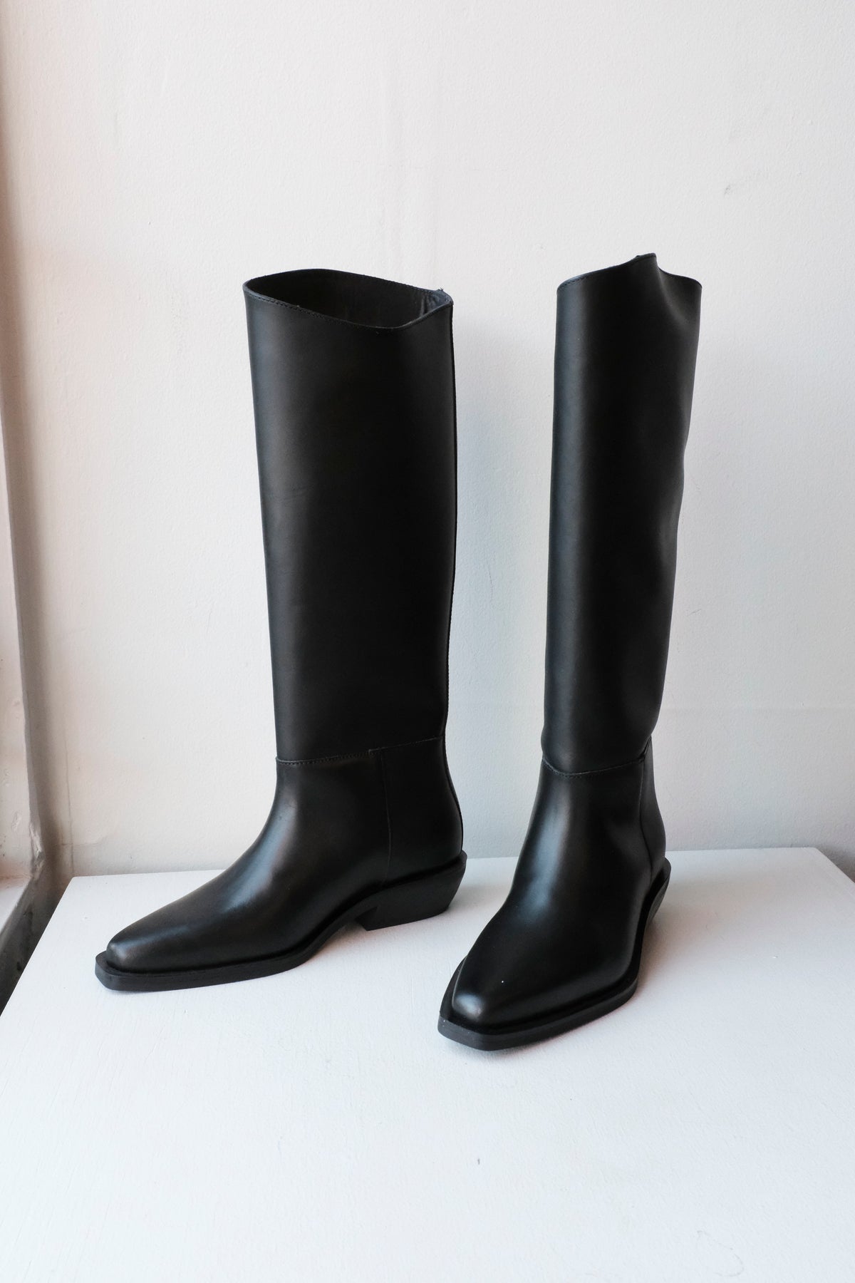 Winnie Long Boots - Black