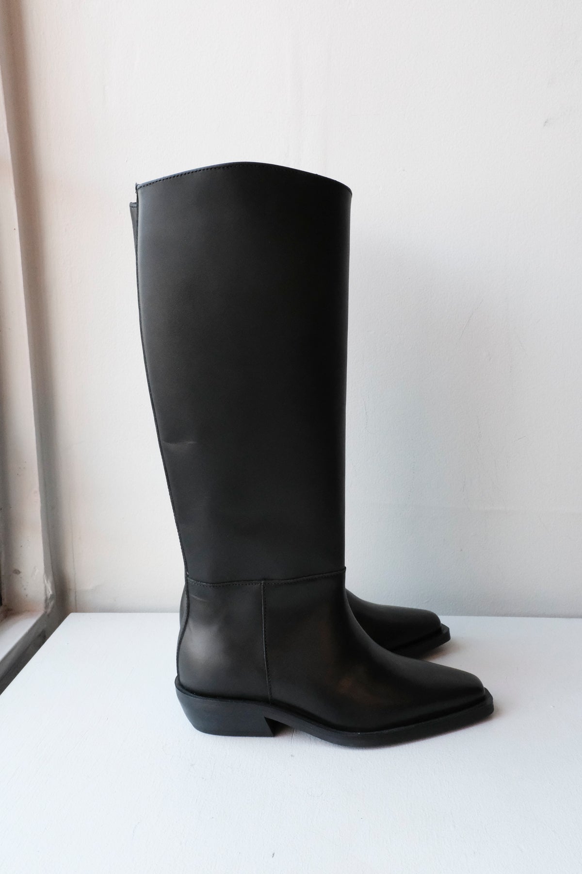 Winnie Long Boots - Black