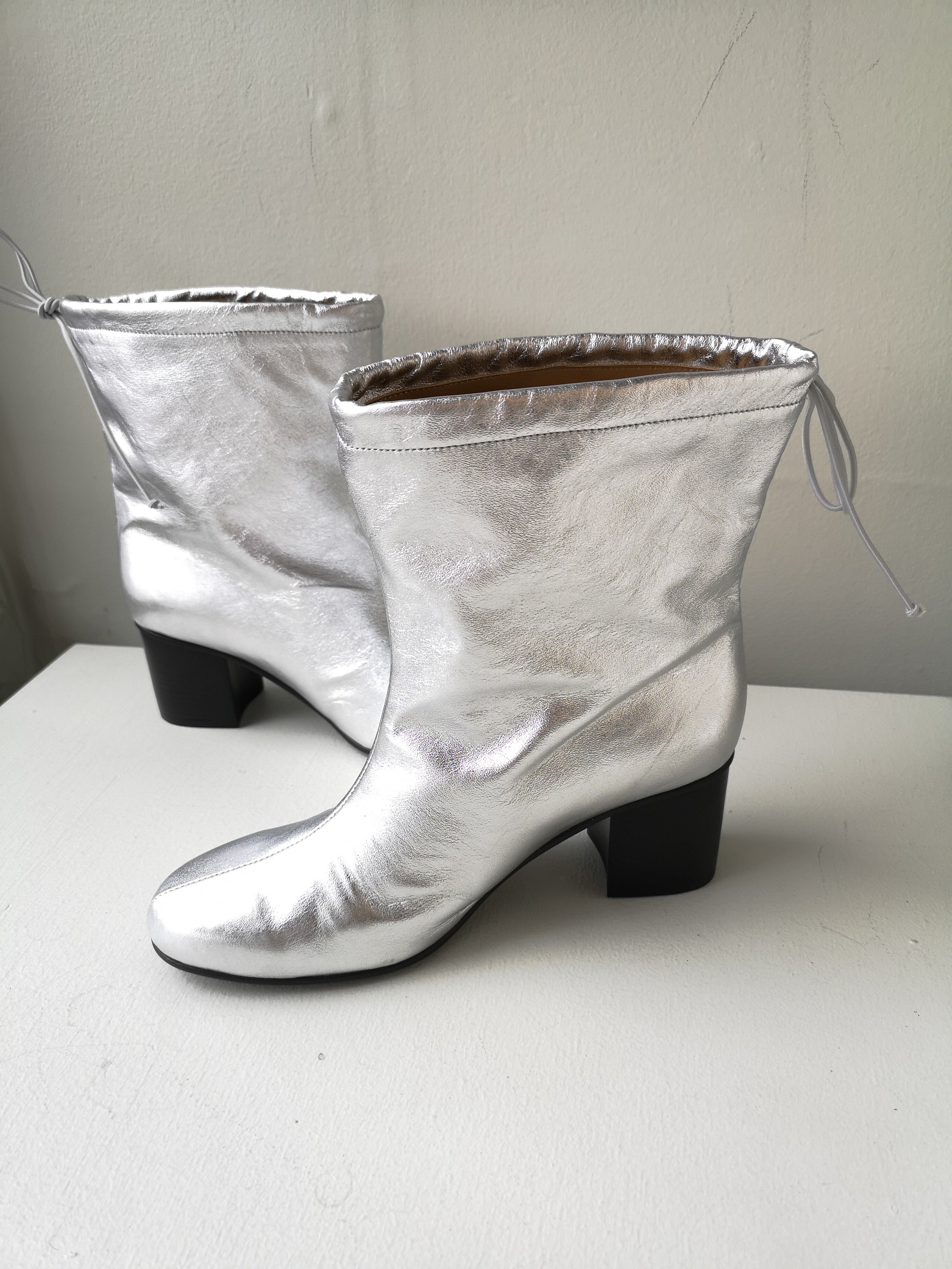 Reike Nen - Drawstring Ankle Boot - Silver