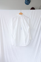 Load image into Gallery viewer, Samsoe Samsoe - Haley Shirt - White - flat bck
