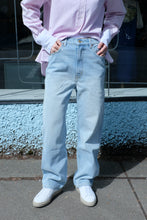 Load image into Gallery viewer, B-Sides - Plein High Straight Jean - Super Light Vintage - front
