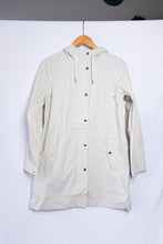 Load image into Gallery viewer, Samsoe Samsoe - Stala Jacket - warm white - flat front
