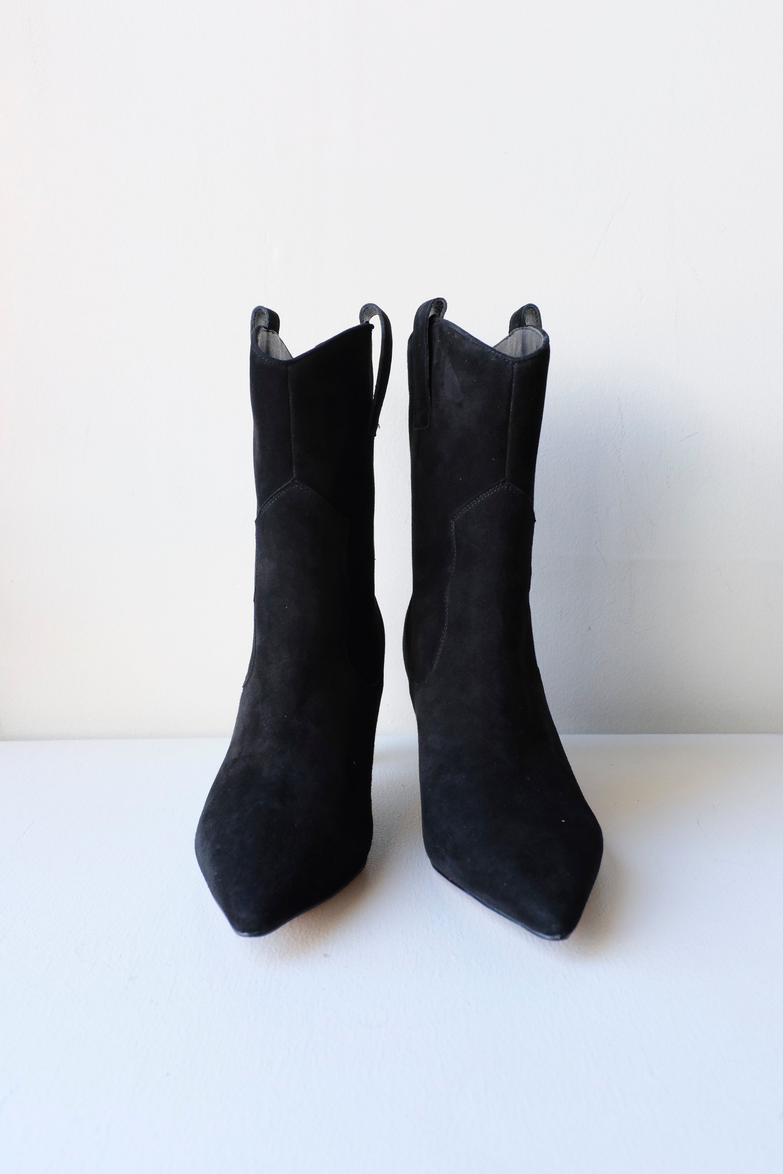 Shoe the Bear - Dicte Suede Boot - Black - front
