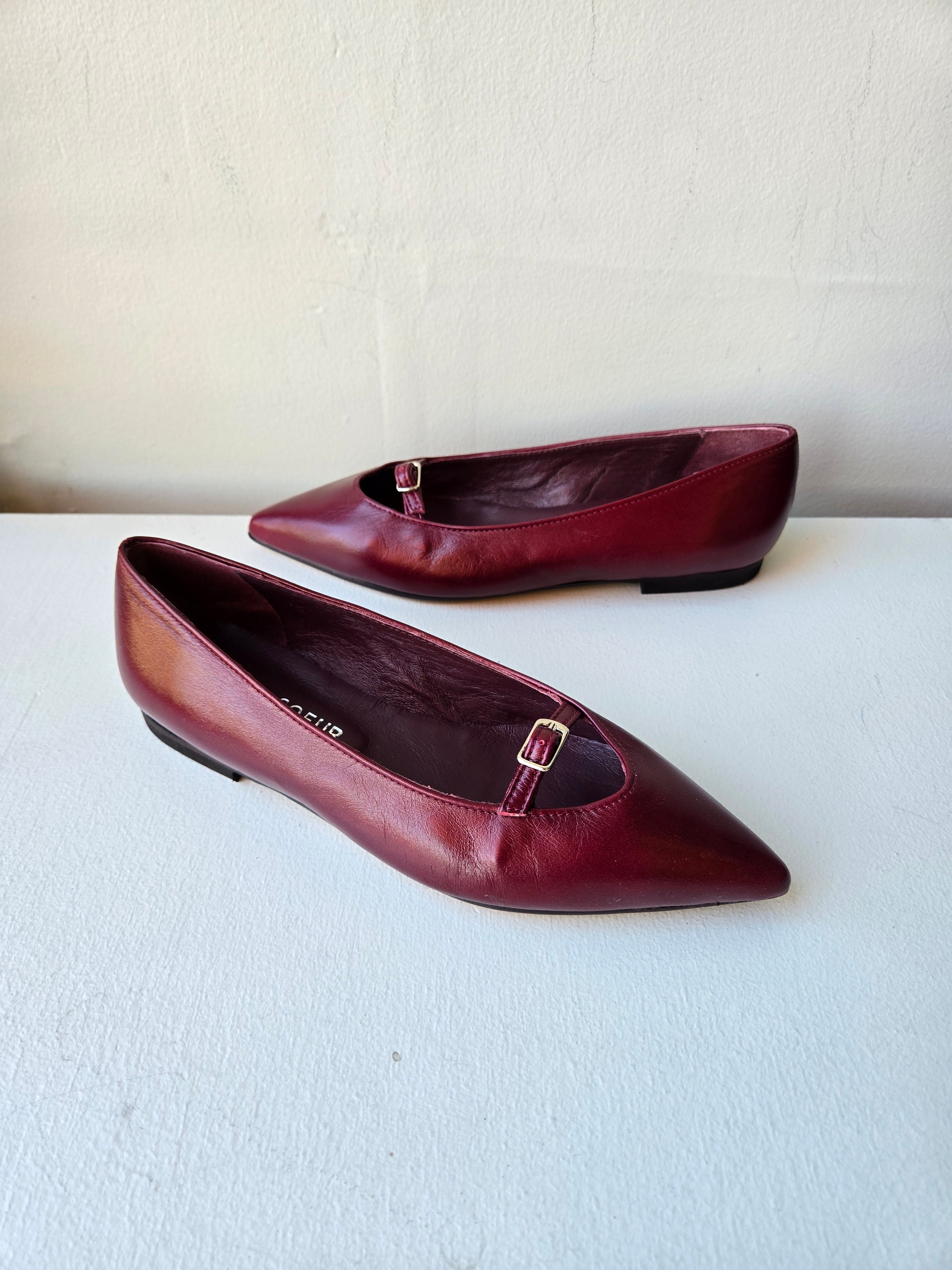 Sister x Soeur - Babs Pointed Flats - Bordo