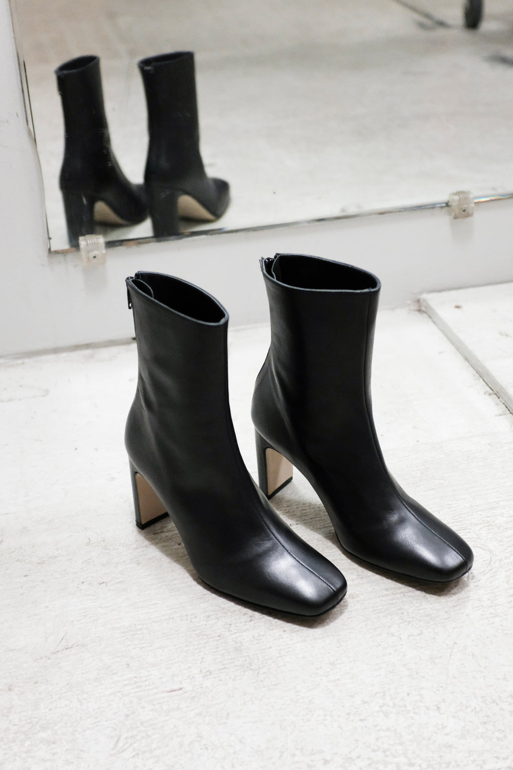 Sister x Soeur - Estell Ankle Boots - Black - front