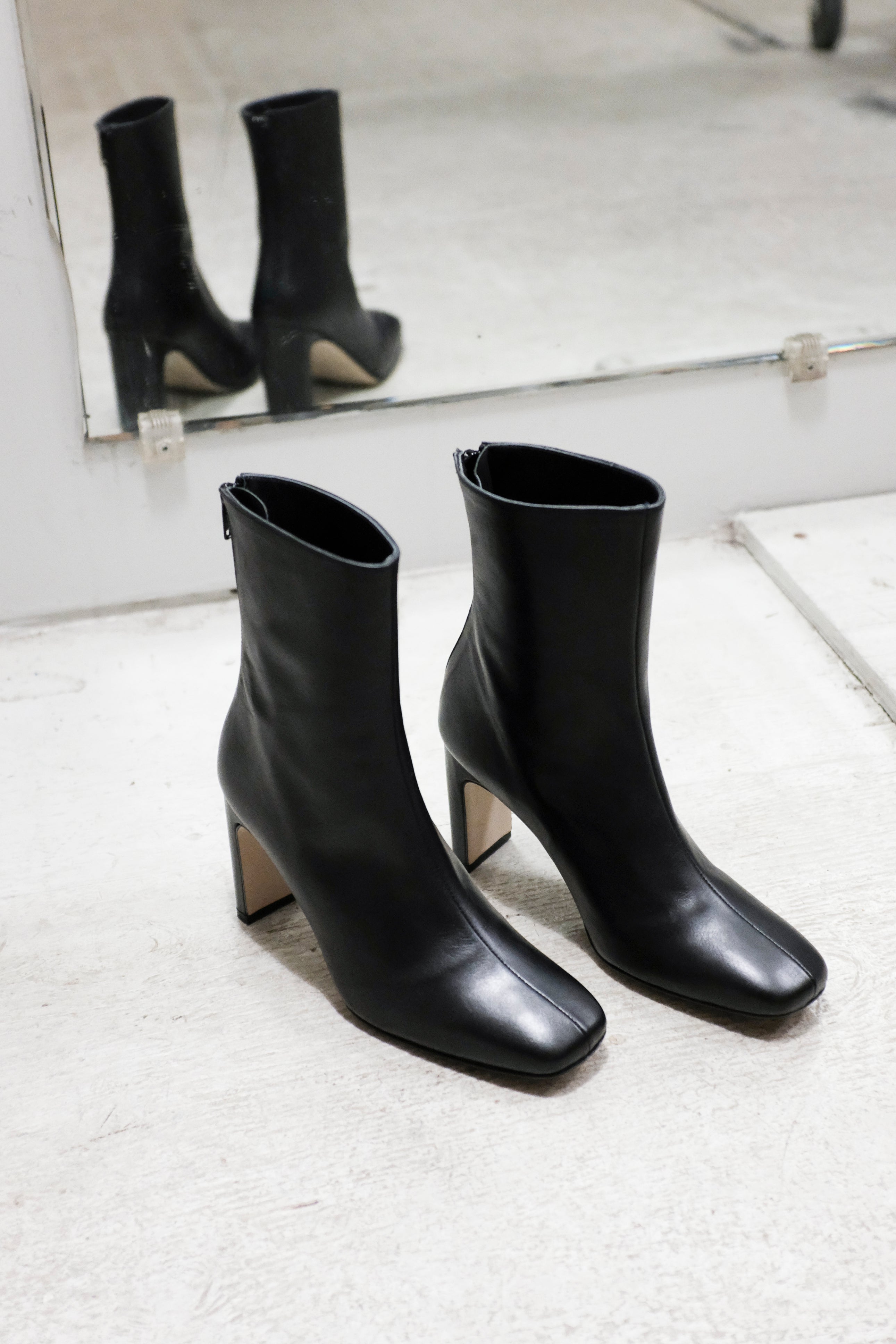 Sister x Soeur - Estell Ankle Boots - Black - front